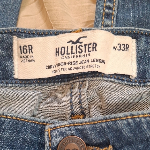 Holliste Classic Blue Denim Jeans - Picture 3 of 7